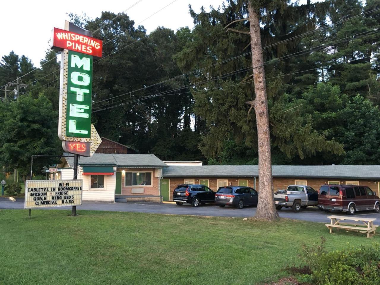 Whispering Pines Motel - Άσβιλ Εξωτερικό φωτογραφία